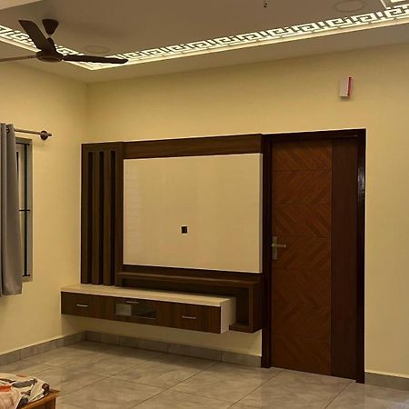 Guru Home Stay Near Sri Ramanasramam Tiruvannāmalai Dış mekan fotoğraf